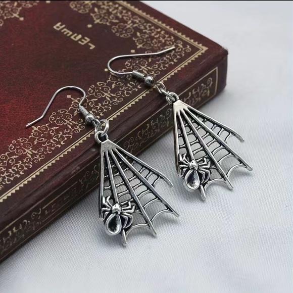 Spiderweb Dangle Earrings - Picture 5 of 6